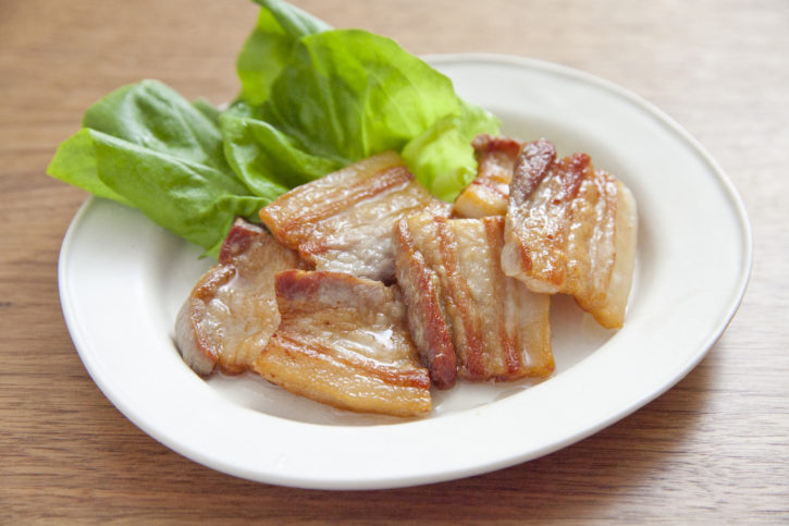 基本の塩豚のレシピ ふたりごはん榎本美沙(料理家)による発酵食品や季節料理(野菜、手仕事)のレシピサイト。体に優しい料理。