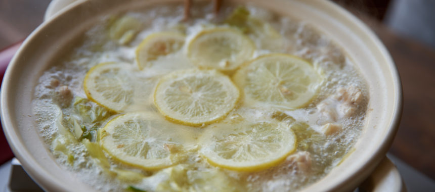 鶏手羽キャベツの塩レモン鍋