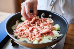 切り干し大根と豚肉のフライパン中華蒸しの作り方・レシピ