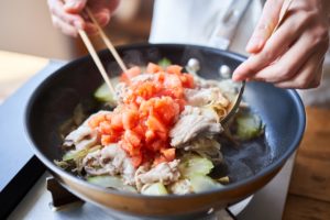 切り干し大根と豚肉のフライパン中華蒸しの作り方・レシピ