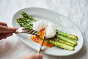 基本のポーチドエッグのレシピ・作り方
