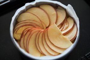 りんごのヨーグルトケーキ（ガトーインビジブル）のレシピ・作り方