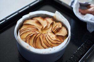 りんごのヨーグルトケーキ（ガトーインビジブル）のレシピ・作り方