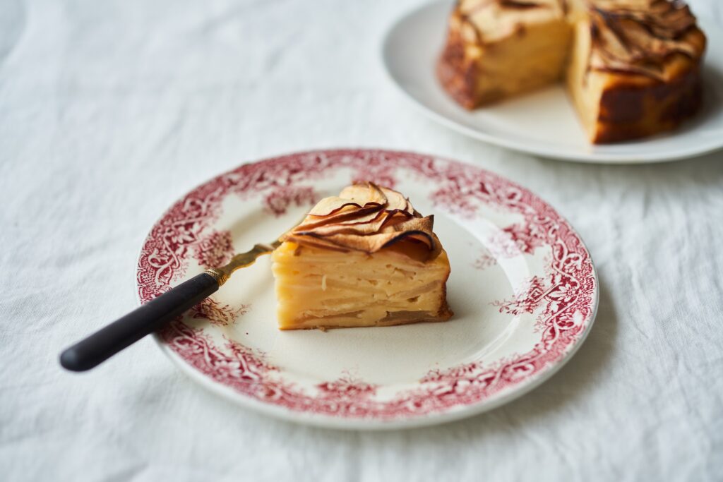 りんごのヨーグルトケーキ（ガトーインビジブル）のレシピ・作り方
